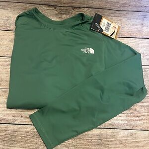 The North Face men’s long sleeve flashdry top